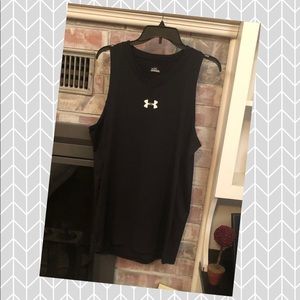 Men’s XXL Under Armour tank